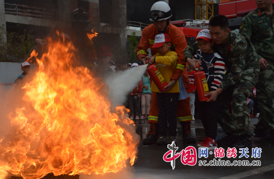 安居消防大隊警營開放迎來小小參觀團 助力“119”