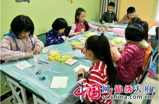 遂宁东方外国语学校分校举行diy手工制作大赛