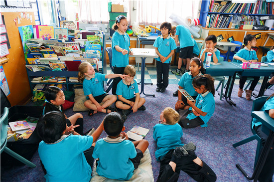 成都双林小学组织教师到新西兰目标路小学交流