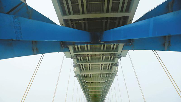 成贵铁路 金沙江公铁两用大桥全桥贯通