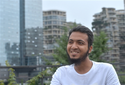 孟加拉小伙成“蓉漂女婿” 自主创业开发英文网站