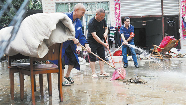 蒲江解除防汛预警 成都转移危险区群众11000多人