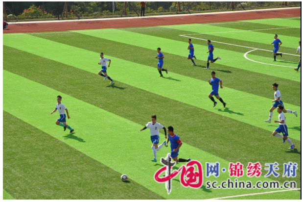 2018-2019年遂宁市高中男子足球超级联赛开幕式暨揭幕战在遂宁一中举行