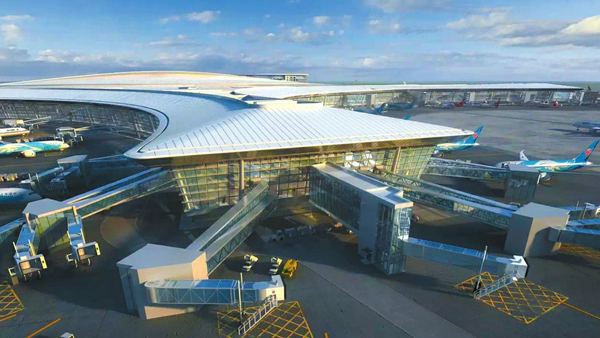 天府机场首个单体建筑封顶 成都国际航线已达109条