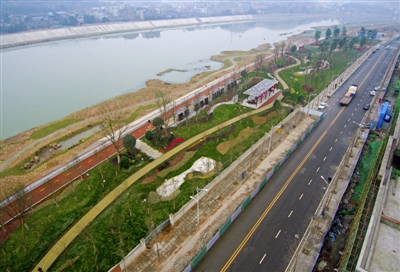 成都简阳沱江绿道形成10公里城市公园长廊