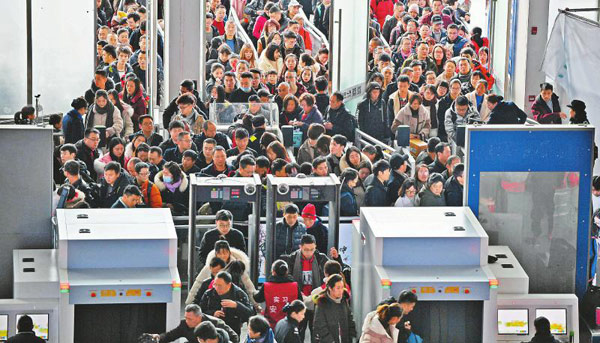 忙！春运首日 四川铁路送客47万人次