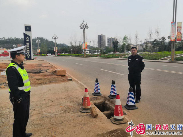 大英交警多措并舉全力備戰(zhàn)清明節(jié)道路交通安保工作