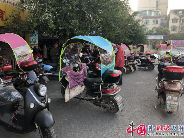 大英交警多舉措積極應(yīng)對(duì)電動(dòng)車上牌高峰