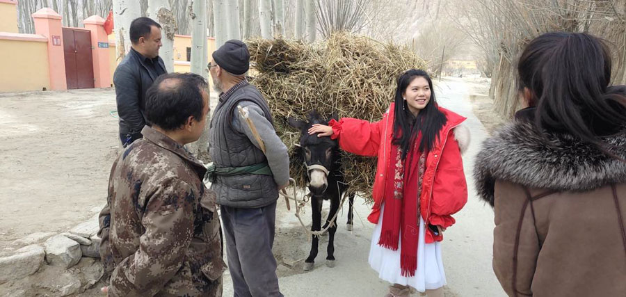 从四川到新疆：一个女人的旅行