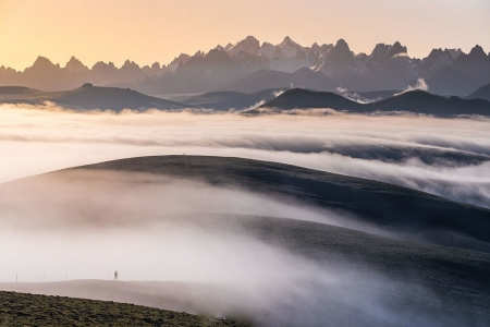 美国摄影师 用镜头分享四川山野之美