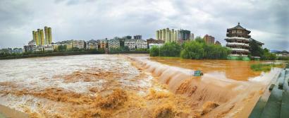 强降雨来袭，我们严阵以待