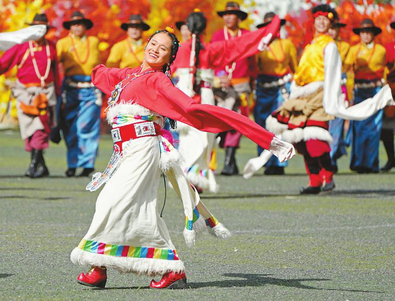 马尔康第八届嘉绒锅庄文化旅游节开幕