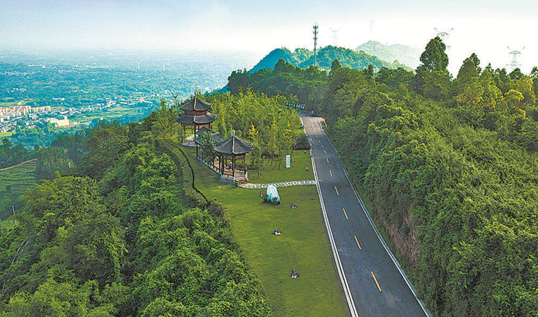 龙泉山城市森林公园：狮子宝和丹景台观景平台已初具规模