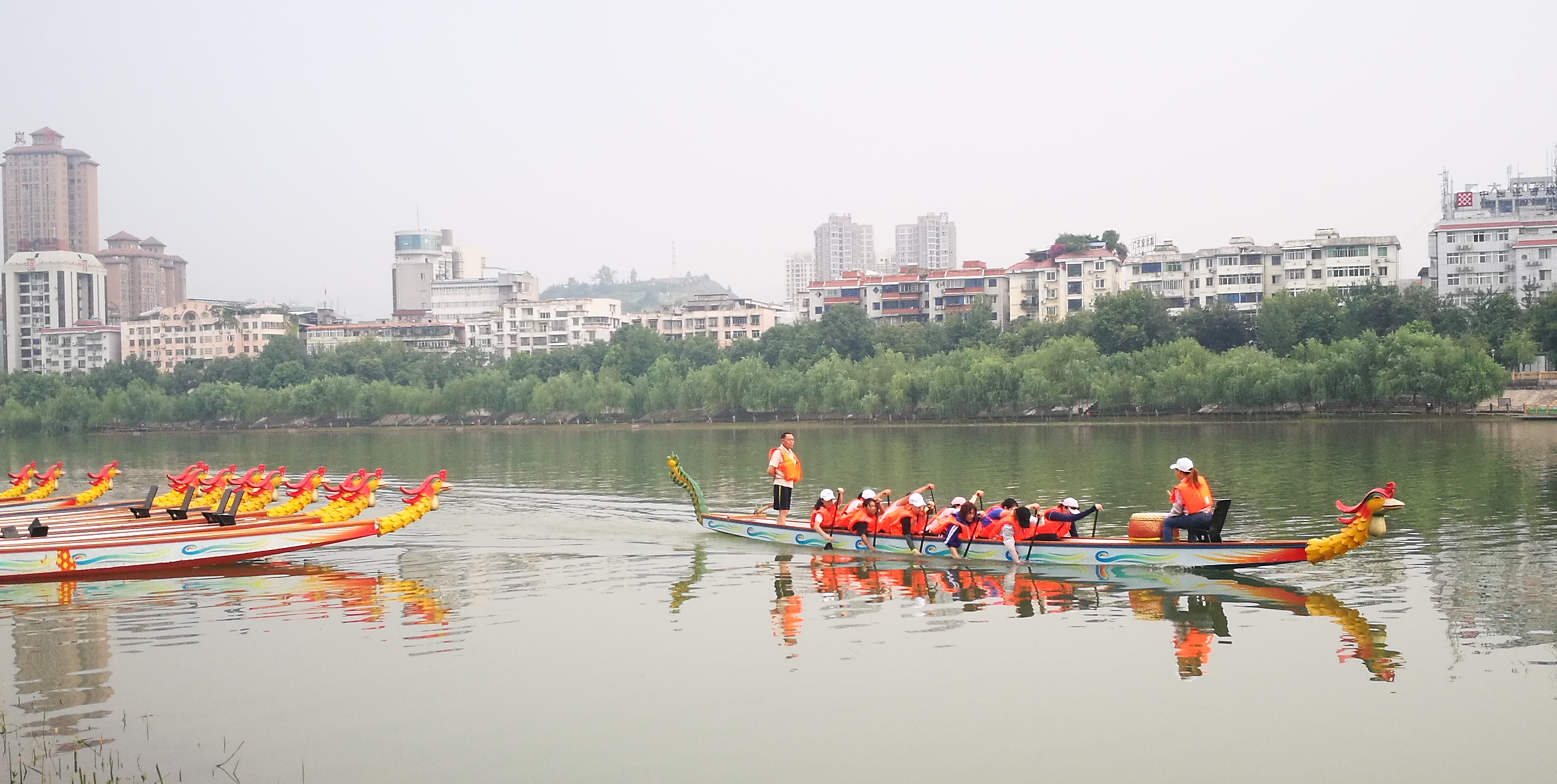 广元女儿节即将开幕 12支代表队积极备战凤舟赛