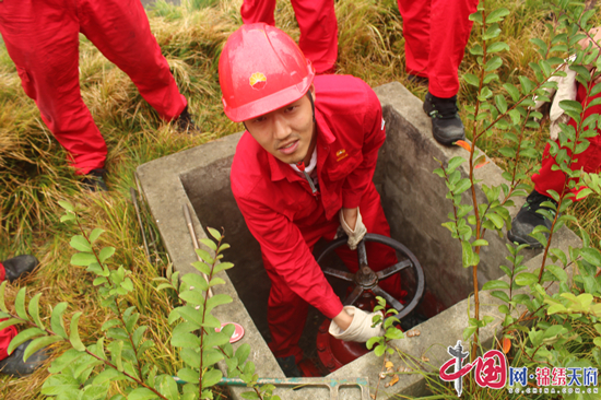 磨溪天然氣凈化廠：檢修大課堂 讓新手“入坑”